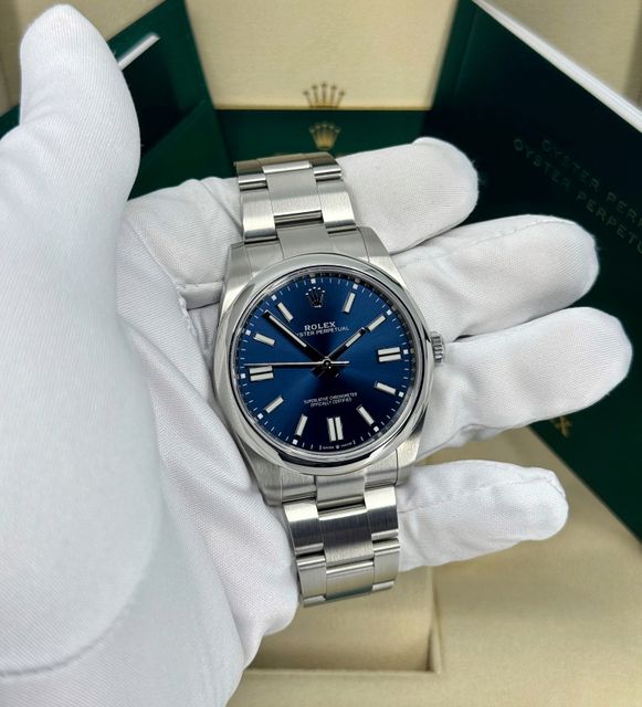 Rolex Oyster Perpetual 124300 Image 6